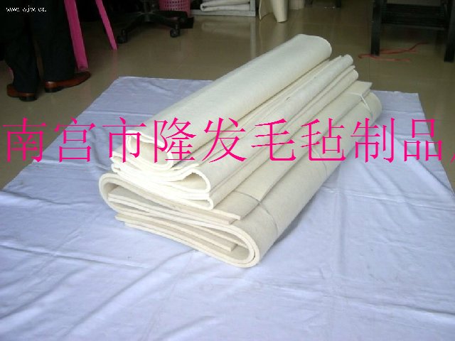 中粗羊毛氈，彩色羊毛氈，鬆軟毛氈