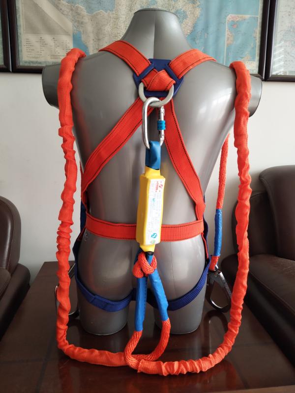 丙綸安全帶-歐式緩衝，材質：丙綸高強 78元