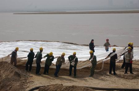 加勁透水機織土工布銷售