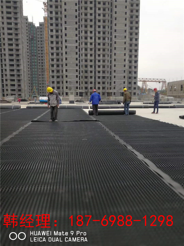 南陽地下車庫底板排水板=鶴壁防穿刺阻根層新聞